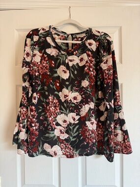 Women’s Floral Long-Sleeve Top with Pink & Burgundy Flowers